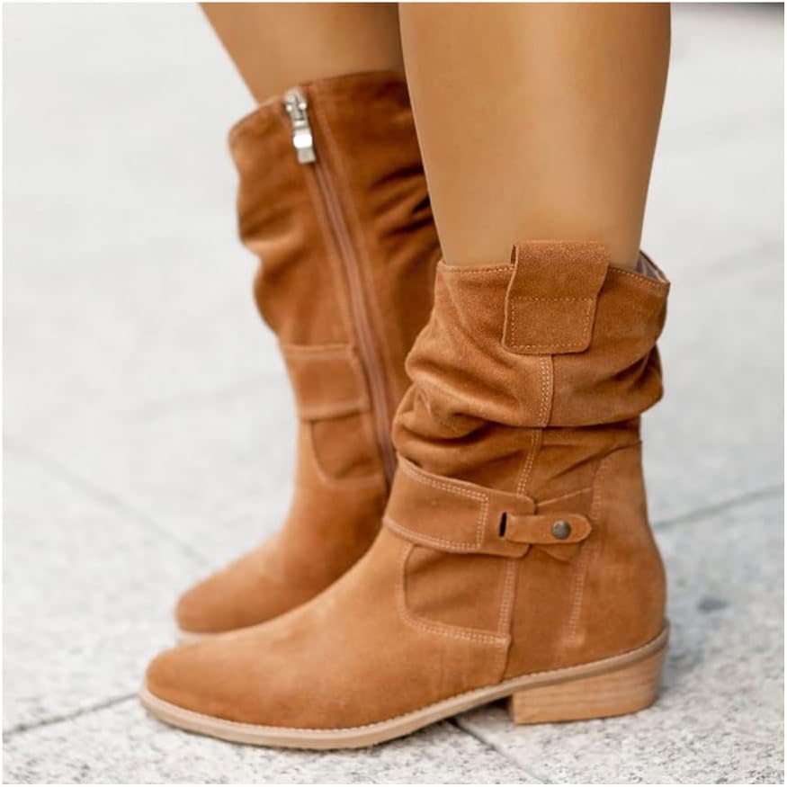 Zes stylish brown suede knee-high boots with sleek polished silhouette and leg-lengthening cut