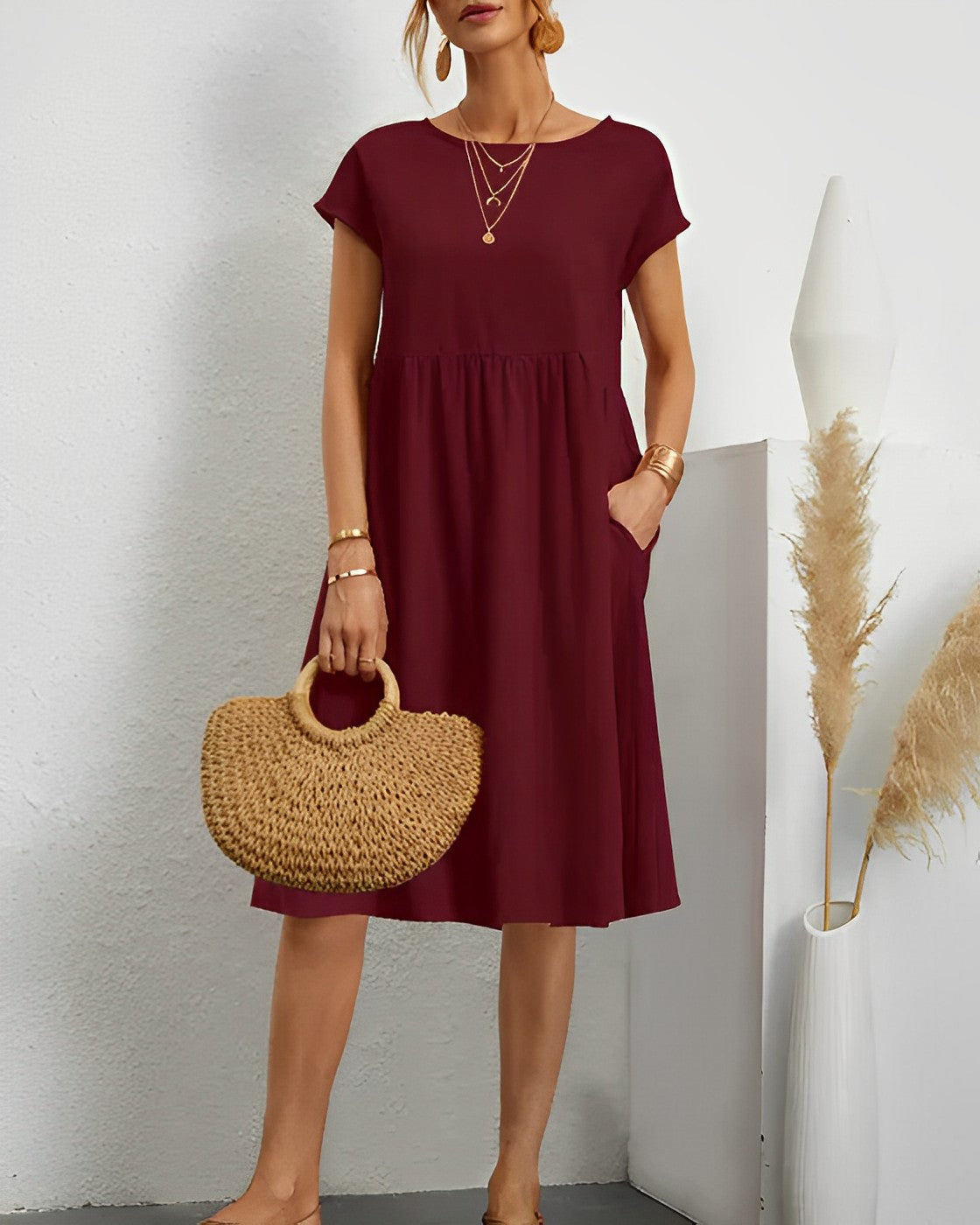 Women's loose fit midi dress short sleeves round neck casual style with practical pockets