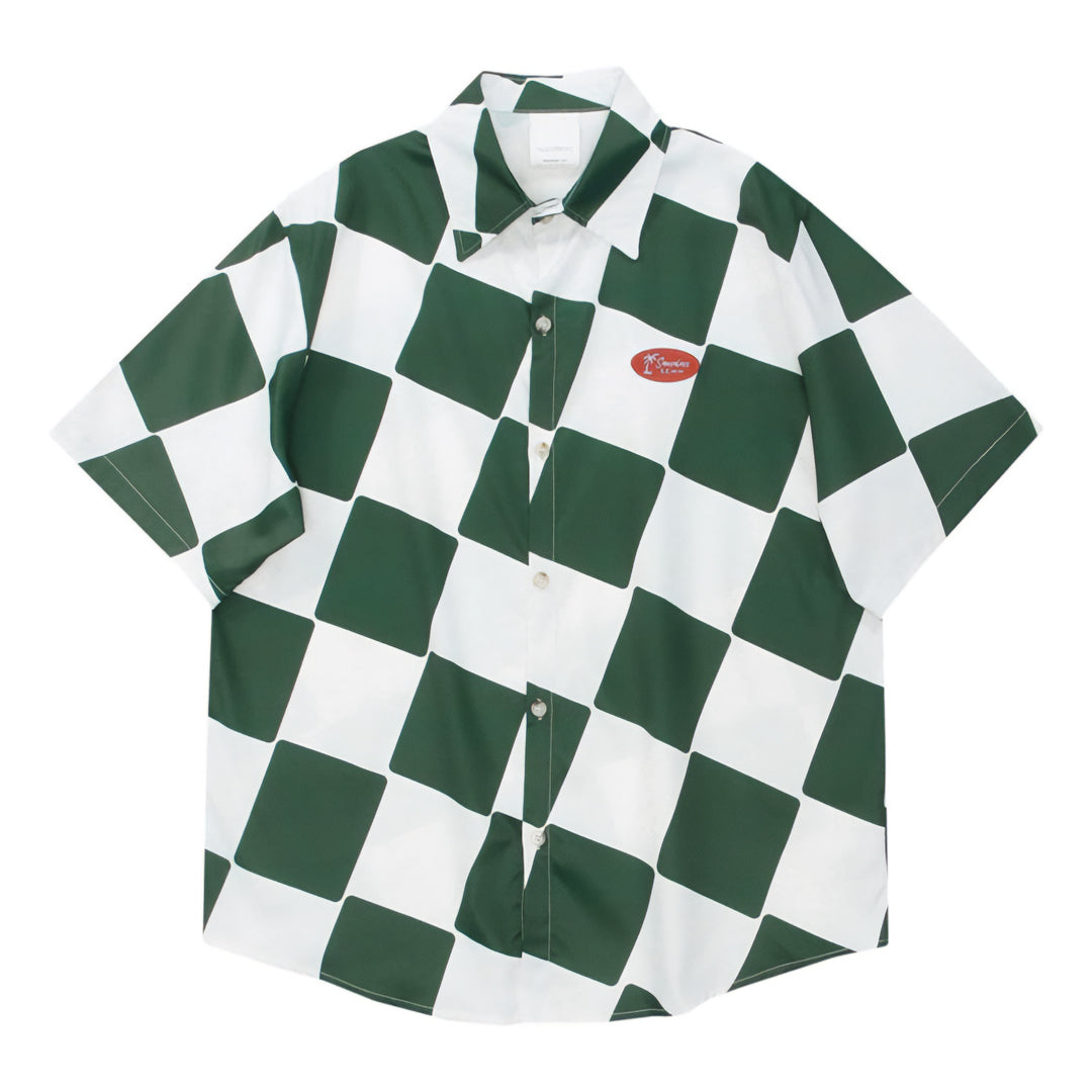 Retro checkered short-sleeve shirt in vintage Americana style with relaxed fit and turn-down collar