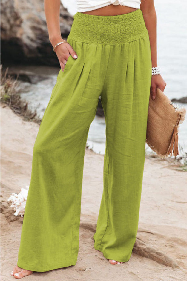 Women's wide leg vacation trousers in breezy flowing fabric with comfortable high-waist elastic waistband