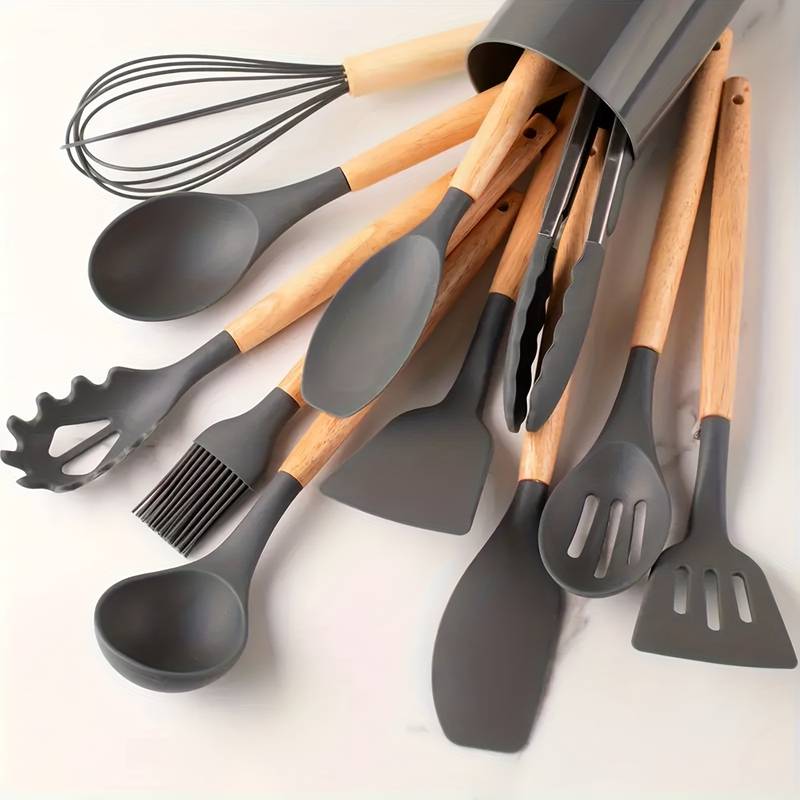 Minimalist 12-piece silicone and wood kitchen utensil set, heat-resistant up to 230°C, modern design