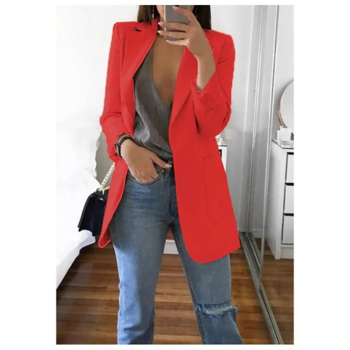 Women's structured blazer notched lapel single-breasted tailored fit with welt pockets workwear chic