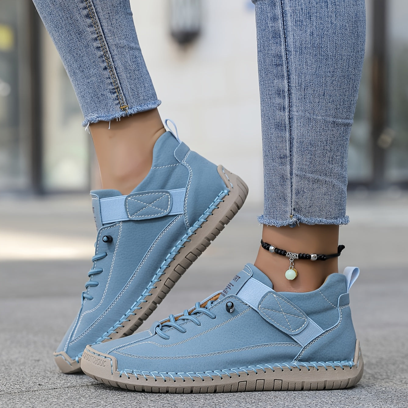 Renée comfort comfort sneakers in sleek modern design with supportive cushioned sole for all-day wear