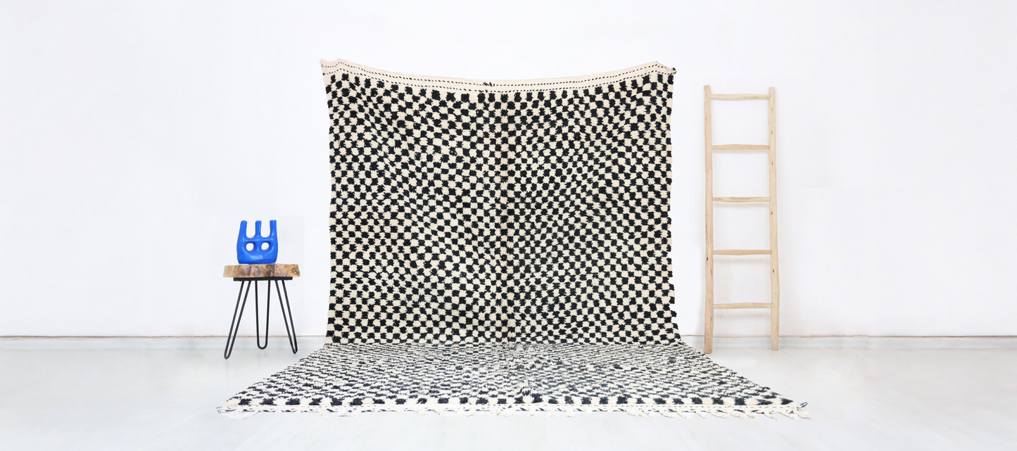 Aksil Moroccan Checkered Rug 8'5" x 12'0" - Wavlynn