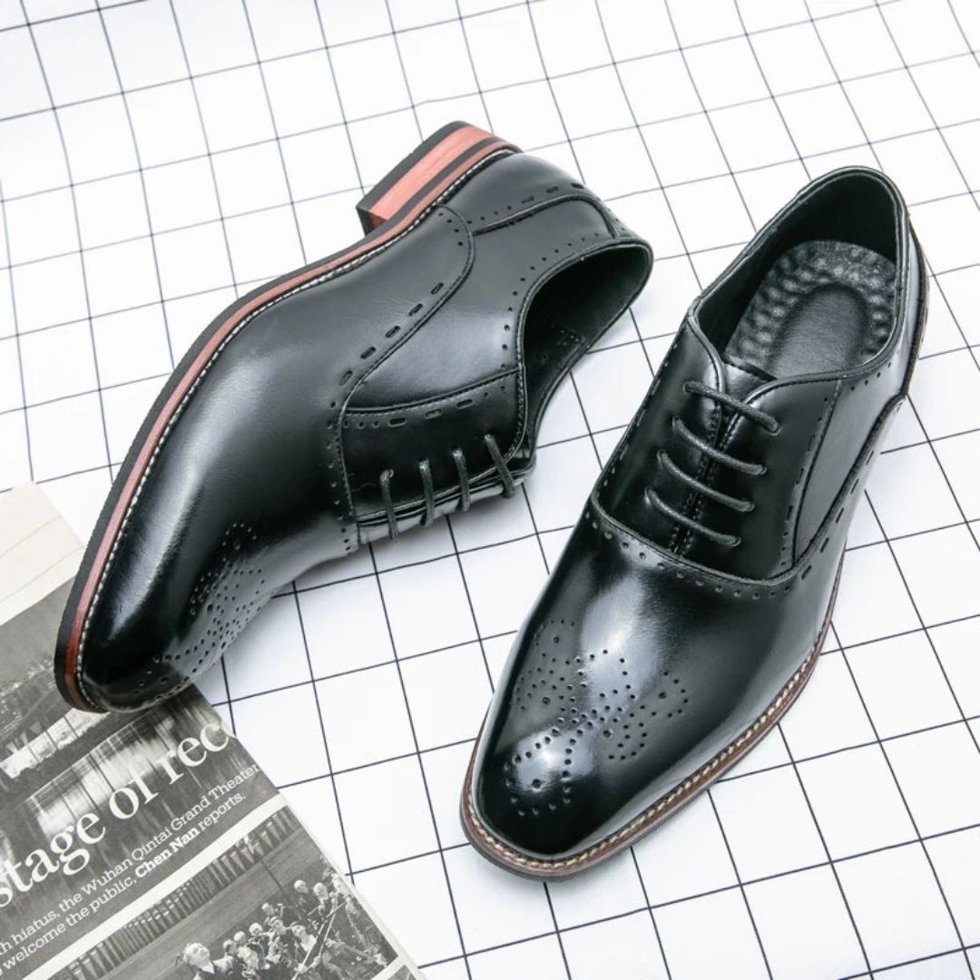 Men's brown full-grain leather brogue Oxford dress shoes with intricate perforations handcrafted