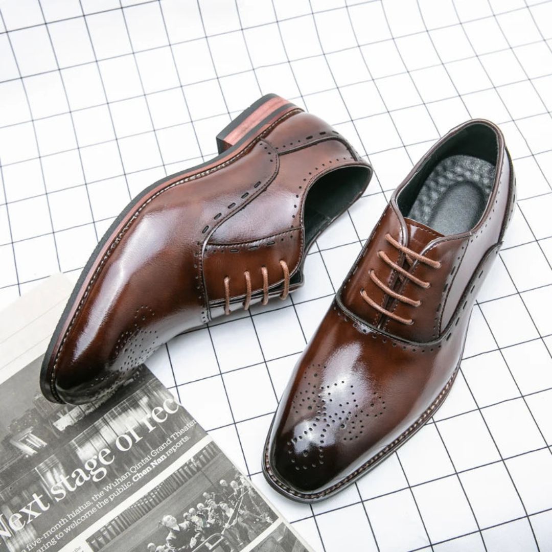 Men's brown full-grain leather brogue Oxford dress shoes with intricate perforated detailing