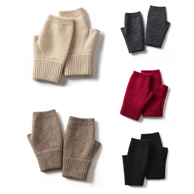 Ivory pure cashmere mittens with elegant knit design, luxurious winter hand warmers in timeless style