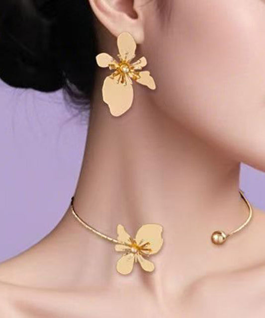 Ensemble de deux boucles d'oreilles à tige et tour de cou en alliage de cuivre doré et floral - Wavlynn