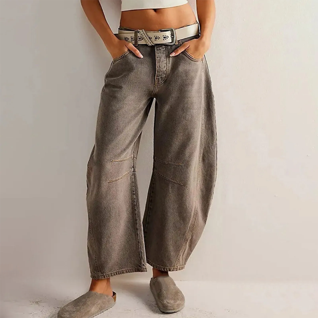 Aura mid-rise wide-leg comfort jeans in classic denim with ankle-grazing relaxed fit