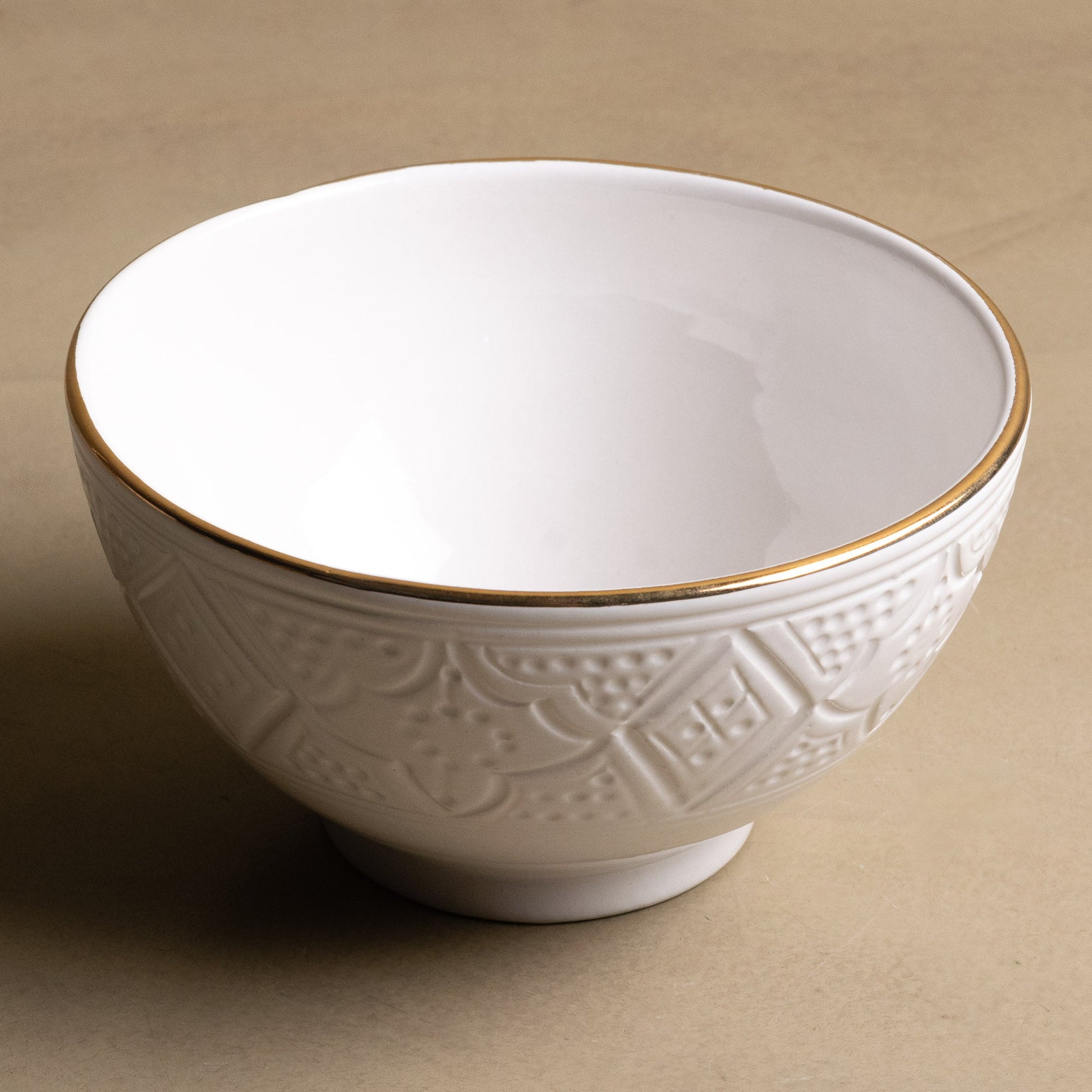 Zagora White Bowl - Moroccan Dinnerware Adorned with 12 Carat Gold Accents - Wavlynn
