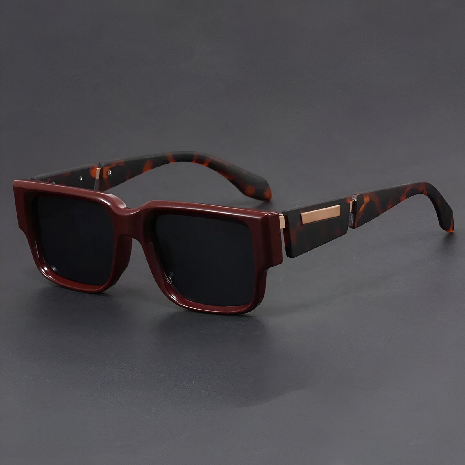 Barron Edge square sunglasses with thick bold frames and sleek side panel design