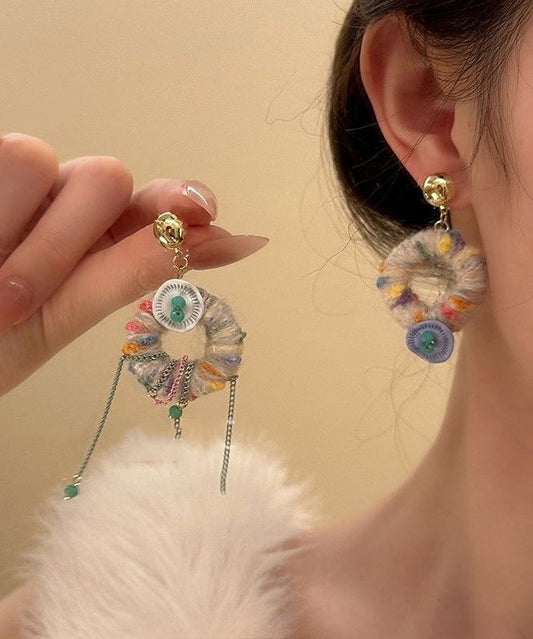 Magnifiques boucles d'oreilles pendantes asymétriques en alliage et laine tricotée - Wavlynn