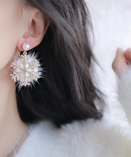 Magnifiques boucles d'oreilles pendantes en forme de flocon de neige en velours de vison et argent sterling - Wavlynn