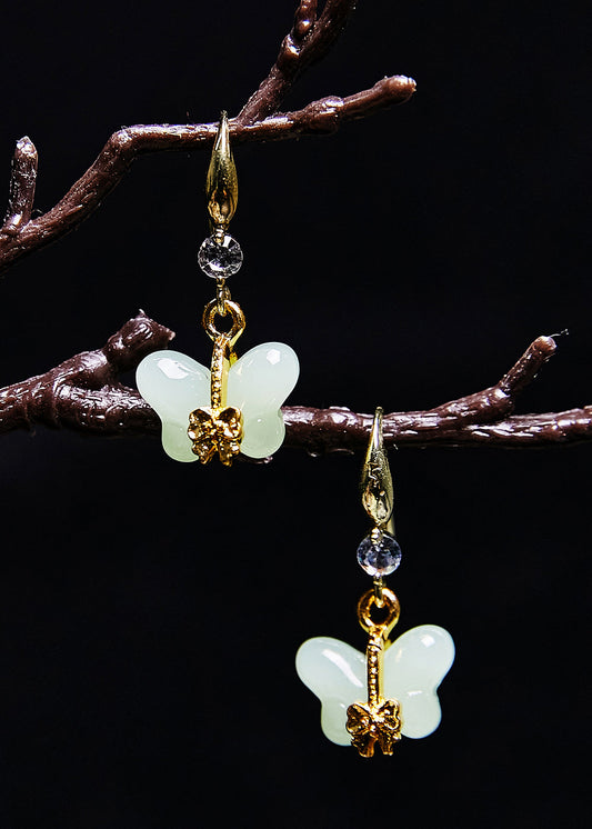 Magnifiques boucles d'oreilles pendantes en jade papillon blanc et dorure - Wavlynn