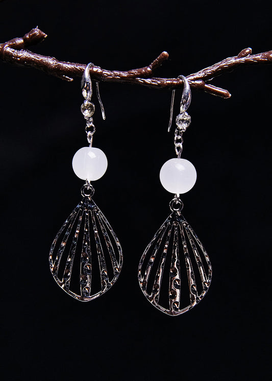 Boucles d'oreilles pendantes en pierre précieuse ajourée blanche Boutique - Wavlynn