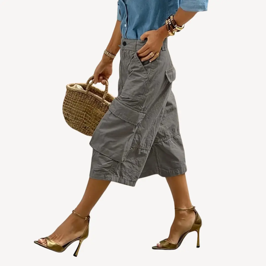 Chic Cargo Pants for Women – Stylish & Versatile