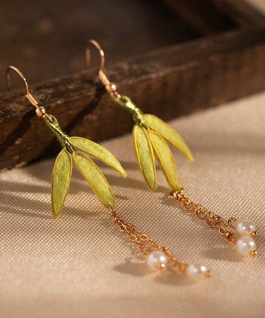 Boucles d'oreilles pendantes en velours et perles vertes surdorées en argent sterling de style chinois - Wavlynn