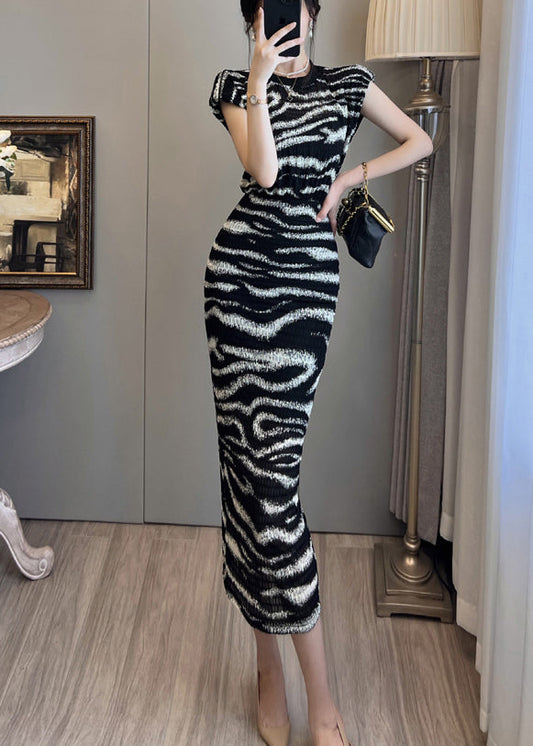 Robe d'été élégante à imprimé zèbre noir et coupe ajustée - Wavlynn
