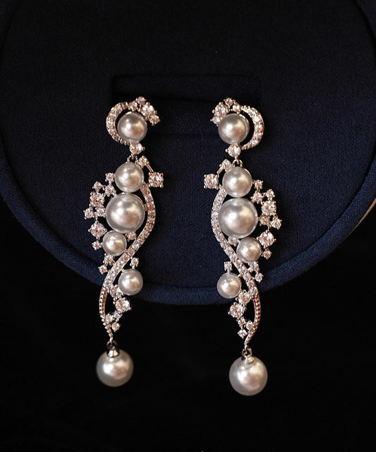 Boucles d'oreilles pendantes élégantes en argent sterling et zircon blanc - Wavlynn
