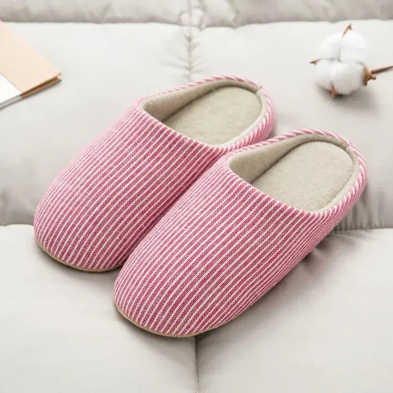 Women's cozy house slippers in soft cotton with cushioned EVA foam sole and non-slip grip
