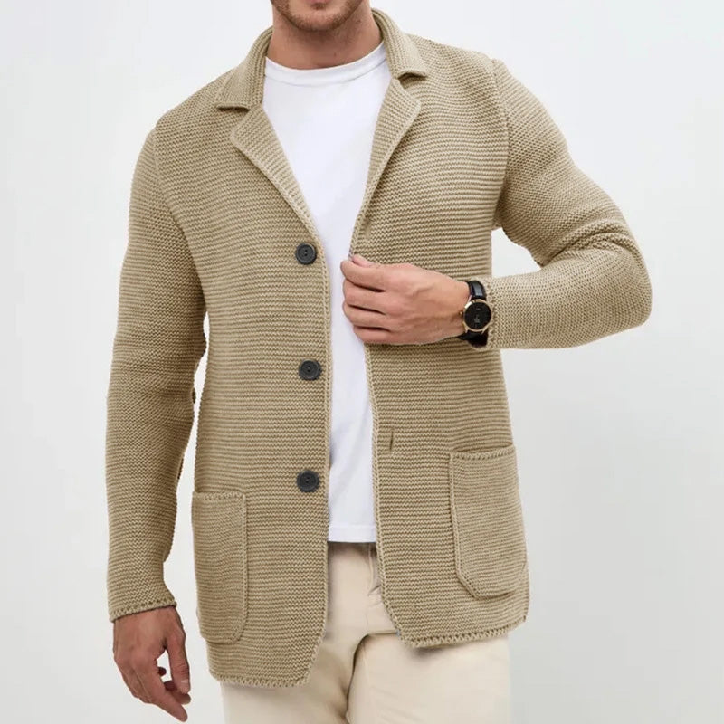 Men's cozy knitted cardigan button-front turn-down collar with pockets, classic relaxed fit