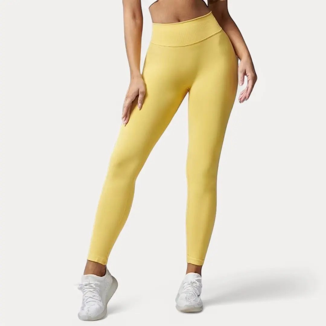 High-rise seamless leggings with butt-lifting sculpting design in sleek quick-drying fabric