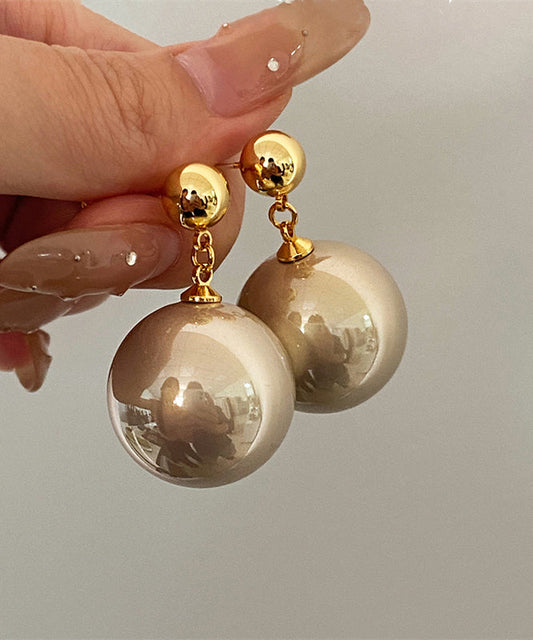 Boucles d'oreilles pendantes élégantes en métal doré et perles de couleur champagne - Wavlynn