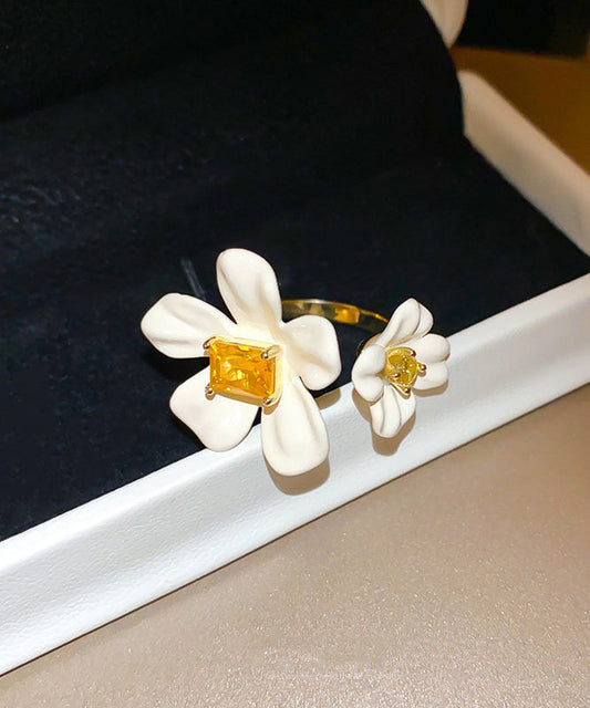 Bagues ouvertes élégantes en cuivre blanc surdoré avec zircon acrylique floral - Wavlynn