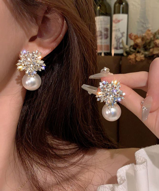 Boucles d'oreilles à tige en alliage blanc avec perles et flocons de neige en zircon - Wavlynn