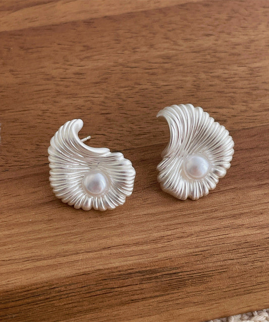 Boucles d'oreilles à tige asymétriques en cuivre et soie fine, en forme d'éventail, avec perles - Wavlynn