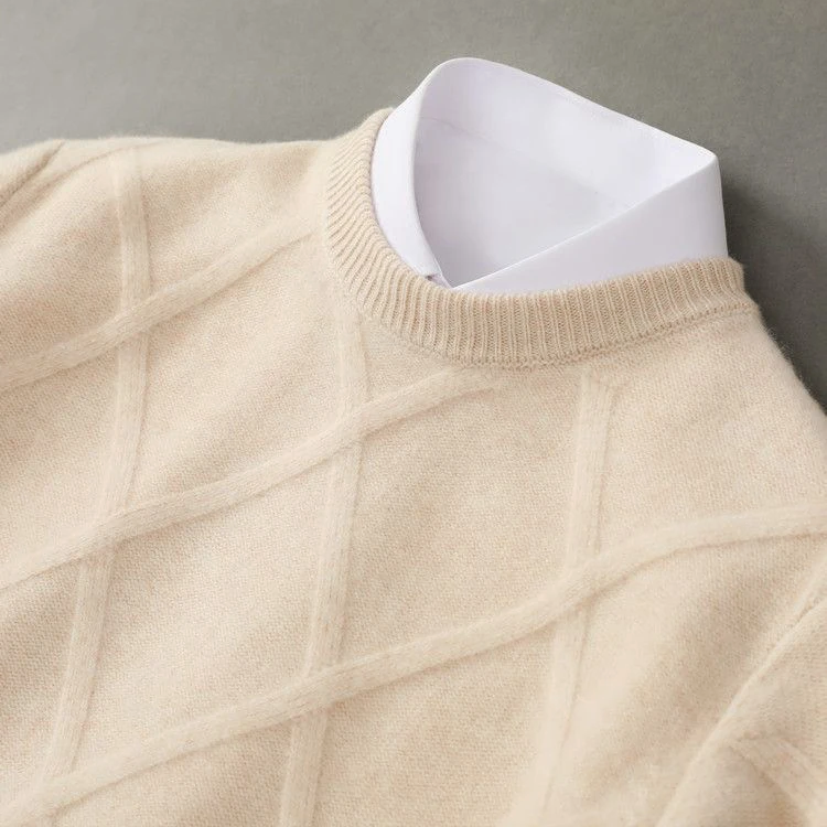 François Blanchet unisex cream cashmere sweater, relaxed O-neck silhouette with subtle woven pattern