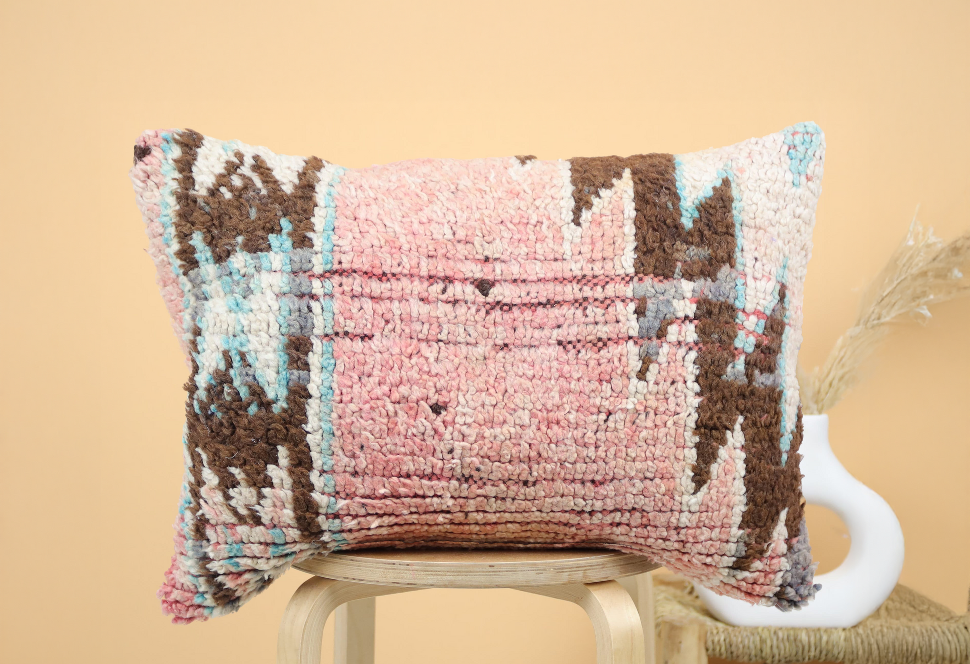 Gryndra Vintage Boujaad Pillow - Wavlynn