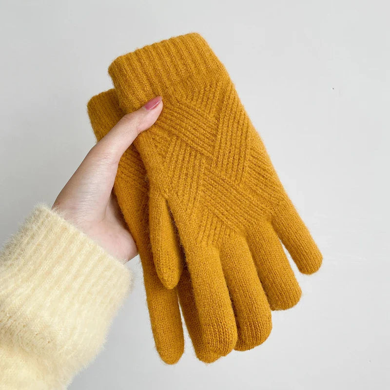 Diamond knit cashmere blend gloves in neutral tone, double-layer thick with touchscreen-compatible fingertips