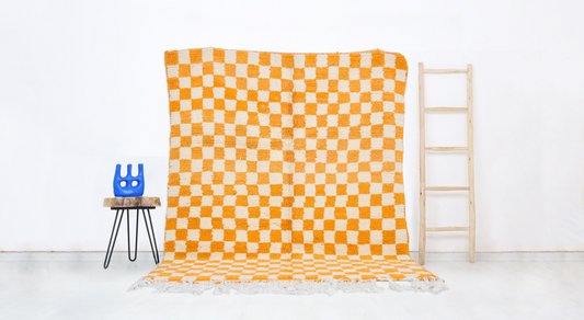 Isem Moroccan Checkered Rug 5'0" x 6'2" - Wavlynn