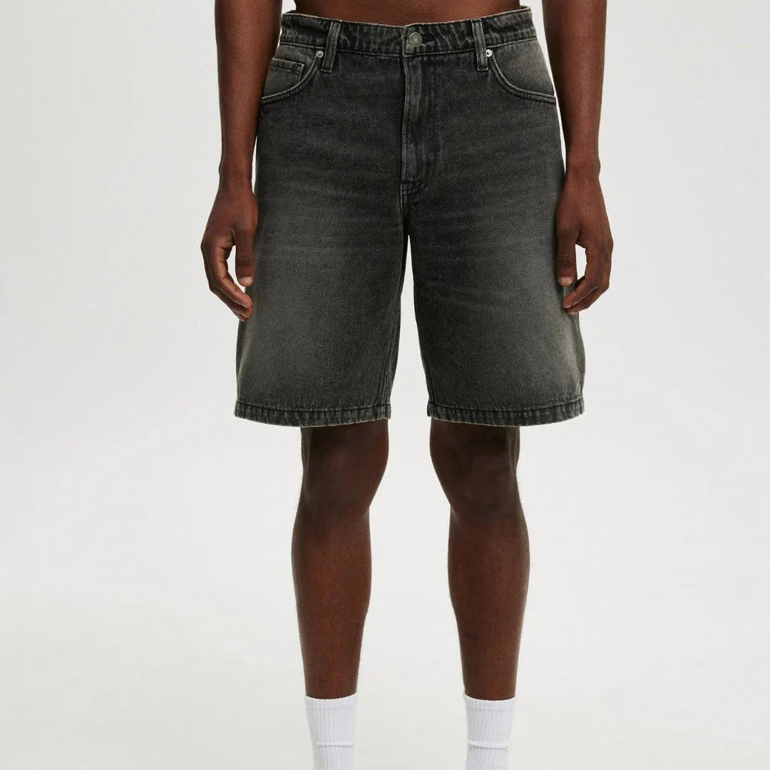 Men's relaxed fit denim shorts vintage faded wash breathable cotton knee-length 5-pocket design