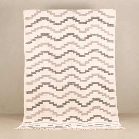 Sanabil - taznakht kilim rug - Wavlynn