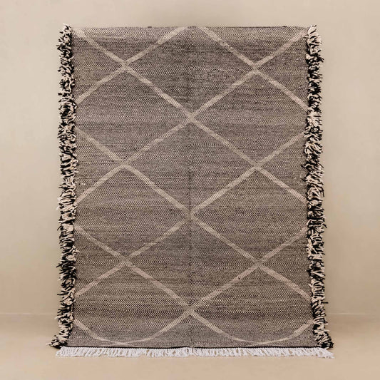 Soheir - taznakht kilim rug - Wavlynn