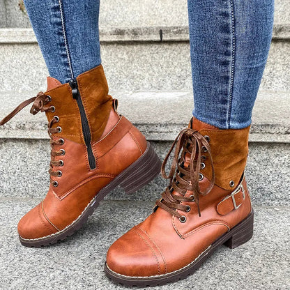 Women's black lace-up combat fashion boots with chunky heel and round toe for winter style