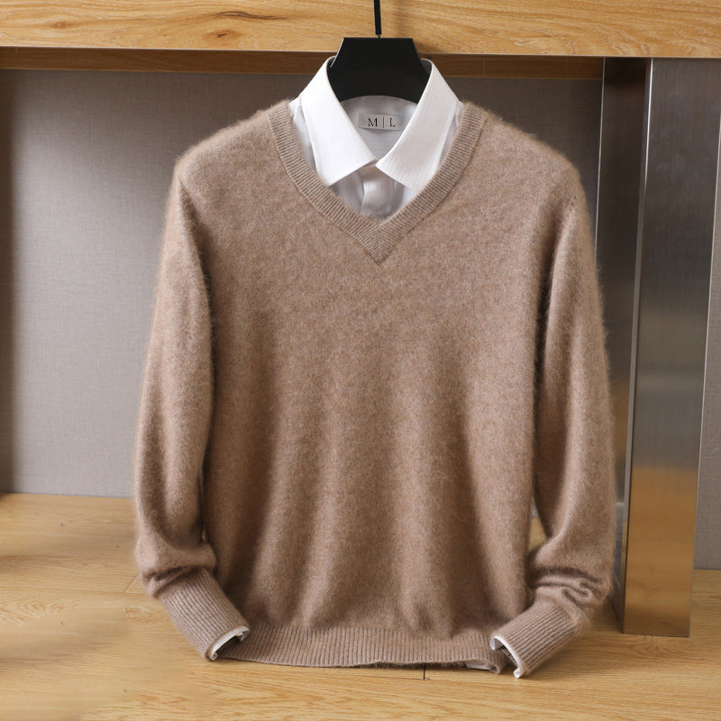 Women's loose-fit V-neck sweater in cozy wool-faux mink blend, relaxed silhouette for everyday chic style