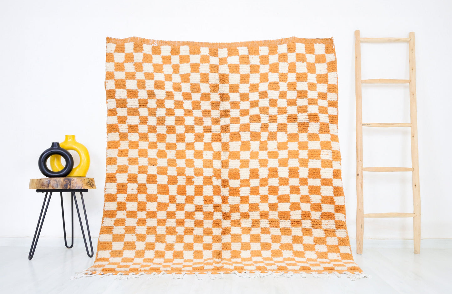 Lounis Moroccan Checkered Rug 5'2" x 5'4" - Wavlynn