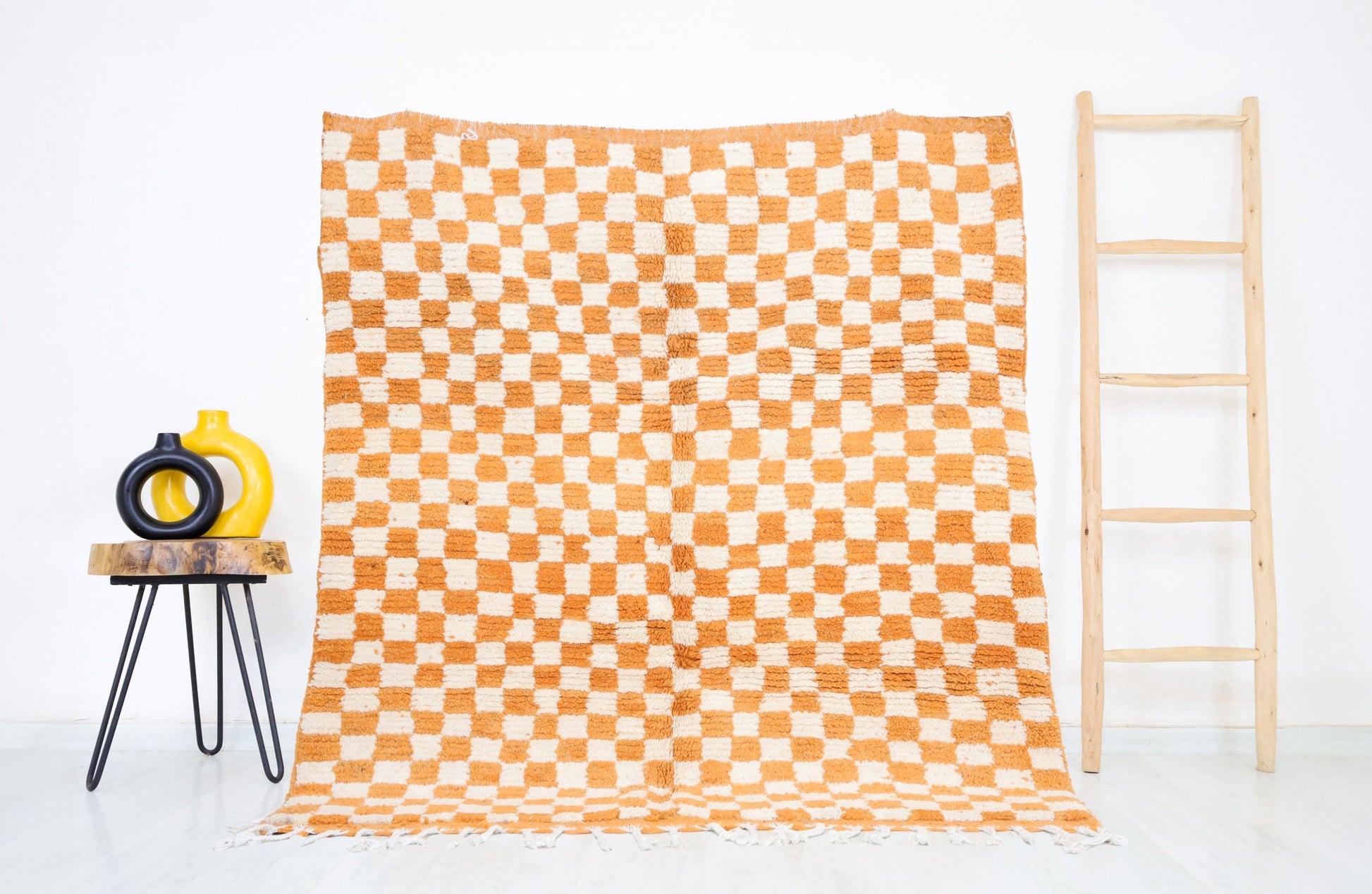 Lounis Moroccan Checkered Rug 5'2" x 5'4" - Wavlynn