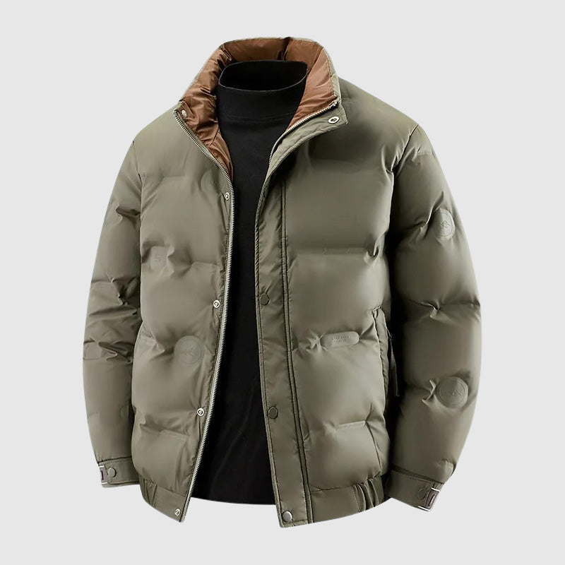 Men's black relaxed fit thick down puffer jacket with zipper pockets, lightweight insulated winter coat