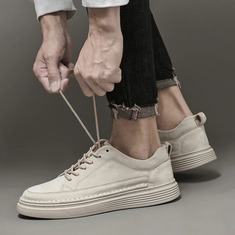 Navarro genuine leather lace-up suede shoes with topstitching and cushioned ridged outsole