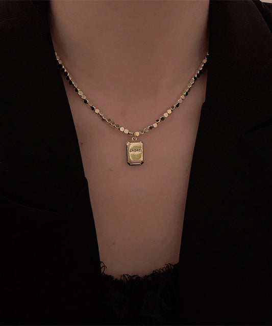 Collier avec pendentif en alliage d'or, cuivre et argent concassé - Wavlynn