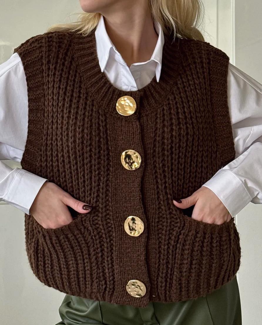 Women's oversized ribbed knit vest wool blend neutral tones button front with side pockets
