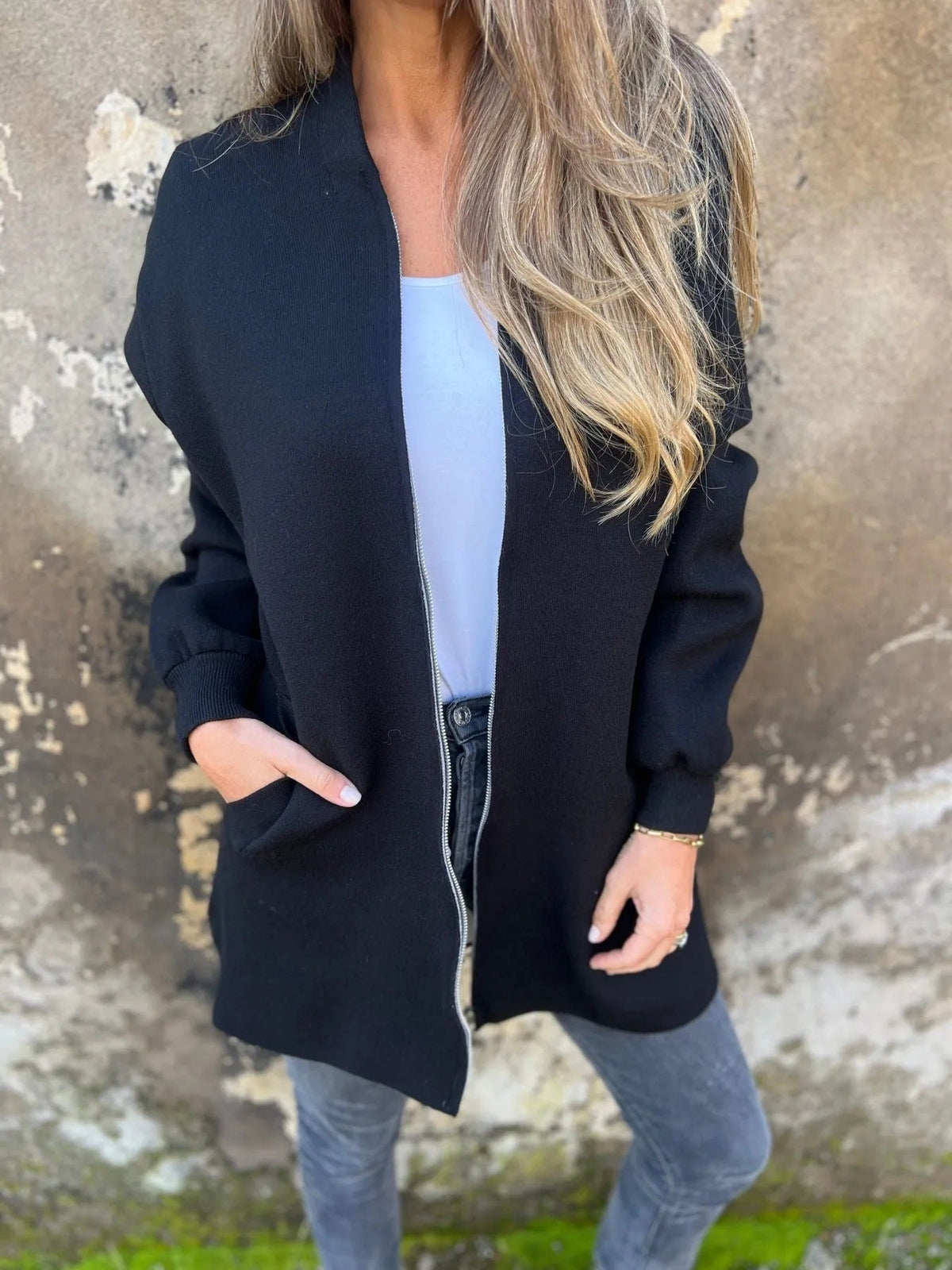 Women's cotton-blend hooded jacket relaxed fit zip-front closure with side pockets all-season