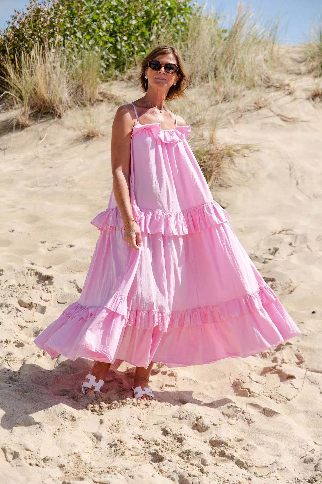 Flowy maxi dress with ruffle neckline and tiered skirt in cotton blend, elegant vacation style