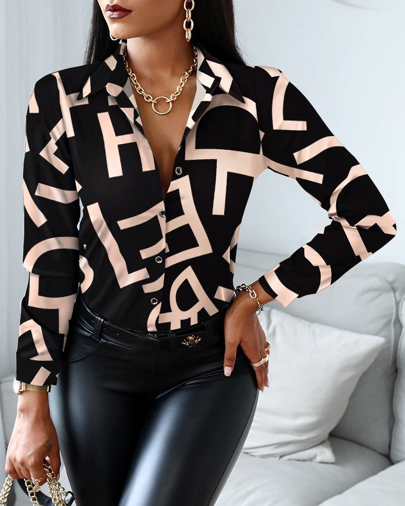 Women's long sleeve classic collar shirt with chain patterned print and button closure
