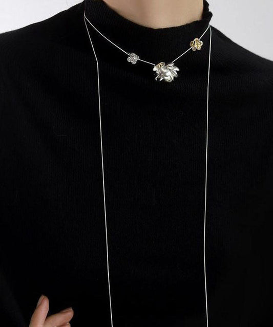 Collier médaillon original en argent sterling blanc avec fleur de camélia - Wavlynn