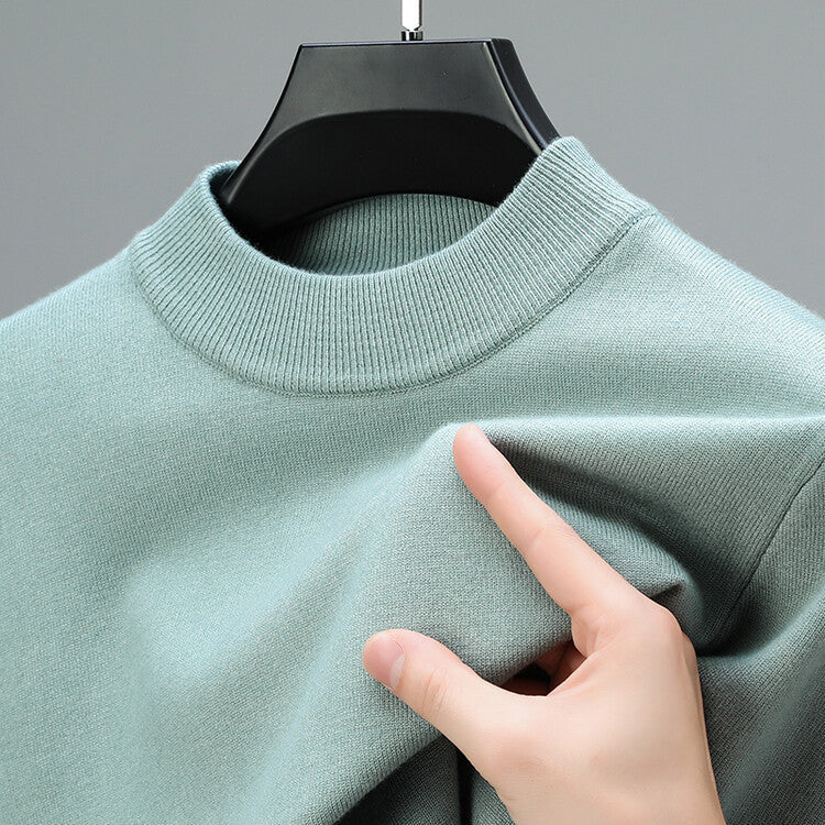 Slim fit pure cashmere sweater with ribbed detail in neutral tone for everyday luxury wear